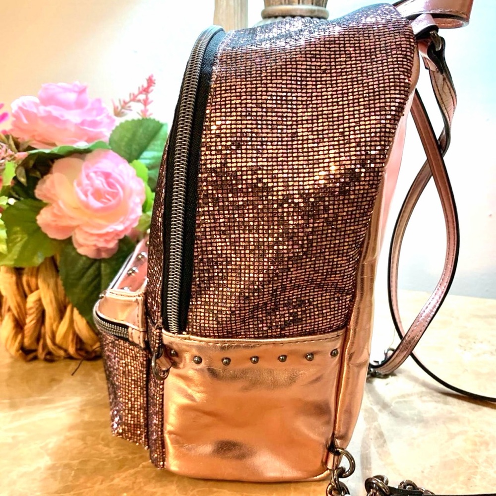 Victoria's Secret NWOT Metallic Bling Chain Small City Backpack in Rose Gold - Picture 8 of 10